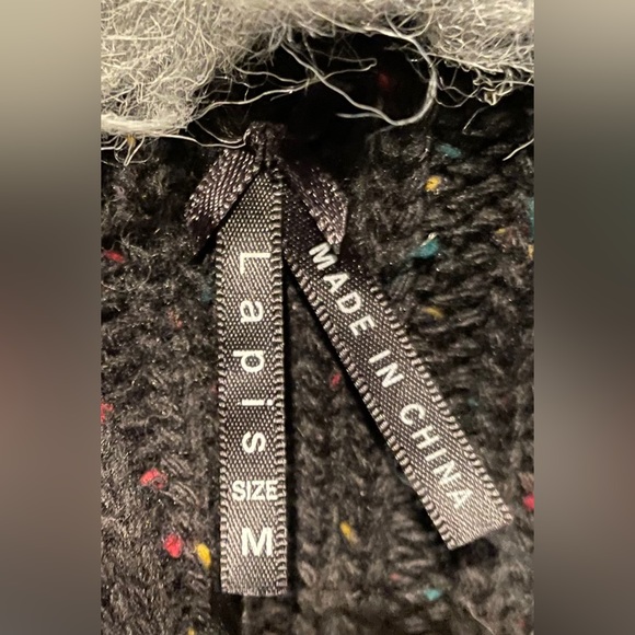 Woman’s sweater vest with fun fur on front- size medium- cute layering piece - Picture 2 of 3